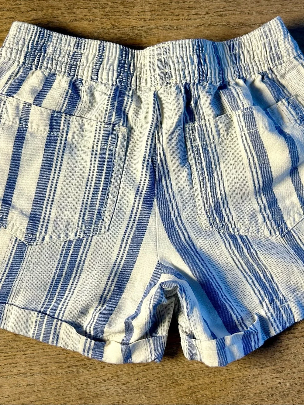 Old Navy Kids Blue & White Striped Cotton Shorts – Size Medium